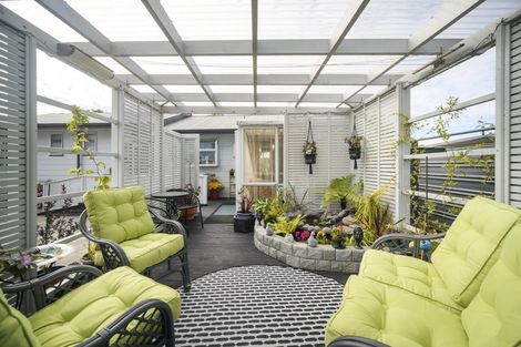 Photo of property in 64 Apollo Parade, Milson, Palmerston North, 4414