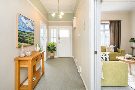 Photo of property in 70 Chelwood Street, Takaro, Palmerston North, 4412