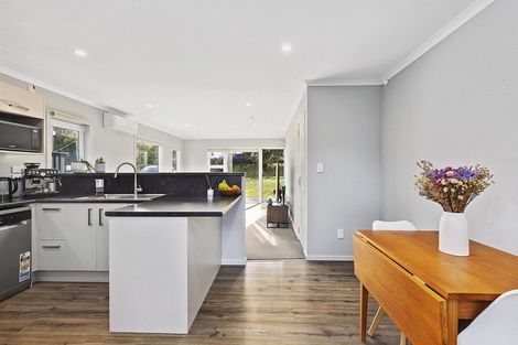 Photo of property in 2/1 Murphy Place, Titahi Bay, Porirua, 5022