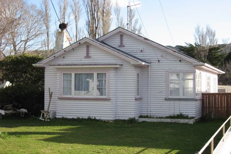 Photo of property in 146 Main Road, Wainuiomata, Lower Hutt, 5014
