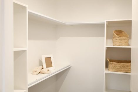 Photo of property in 1 Mangatainoka Lane, Awapuni, 4412