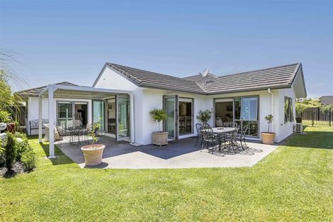 Photo of property in 15 Amokura Crescent, Flagstaff, Hamilton, 3210