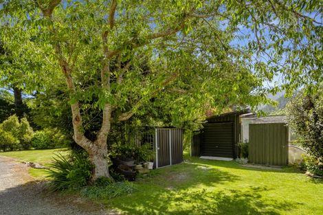 Photo of property in 5732 Kenepuru Road, Waitaria Bay, Picton, 7282