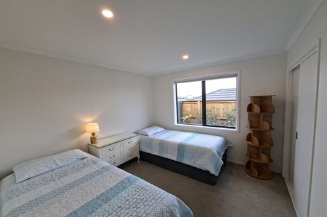 Photo of property in 8 Routeburn Lane, Karaka, Papakura, 2124