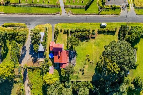 Photo of property in 161 Wairau Road, Kaitake, New Plymouth, 4374