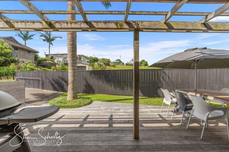 Photo of property in 24 Oxford Street, Whakapirau, Maungaturoto, 0583