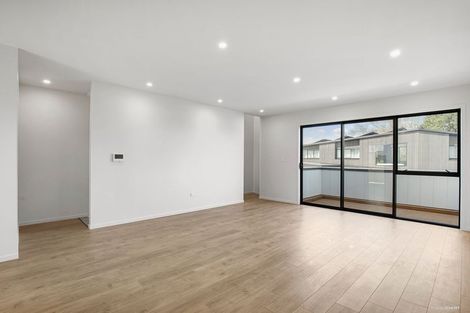 Photo of property in 2/258 Lake Road, Hauraki, Auckland, 0622