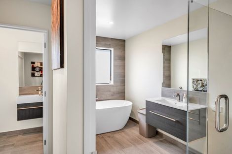 Photo of property in 35 Mcquillan Avenue, Woodend, 7610