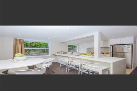 Photo of property in 2/19 Lake Road, Northcote, Auckland, 0627