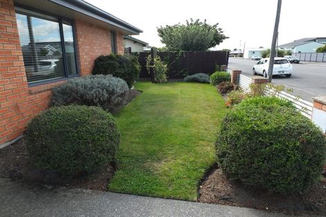 Photo of property in 136 Mcmurdo Street, Tinwald, Ashburton, 7700