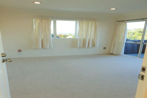 Photo of property in 47 Lagoon Way, West Harbour, Auckland, 0618