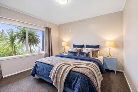 Photo of property in 51 Winston Street, Crofton Downs, Wellington, 6035