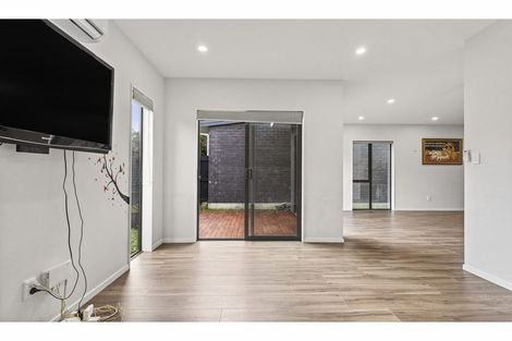 Photo of property in 32 Te Aparangi Road, Papakura, 2110