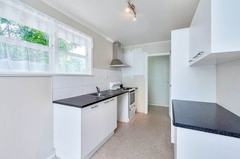 Photo of property in 13a Ribblesdale Road, Henderson, Auckland, 0612