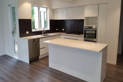 Photo of property in 2/32 Norwood Road, Bayswater, Auckland, 0622