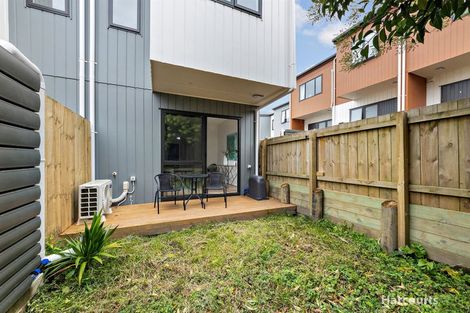 Photo of property in 2/8 Kereru Street, Henderson, Auckland, 0612