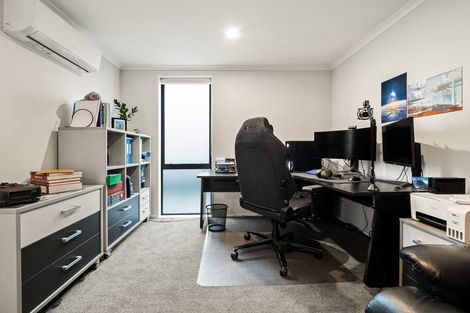 Photo of property in 6 Montecillo Lane, Mornington, Dunedin, 9011