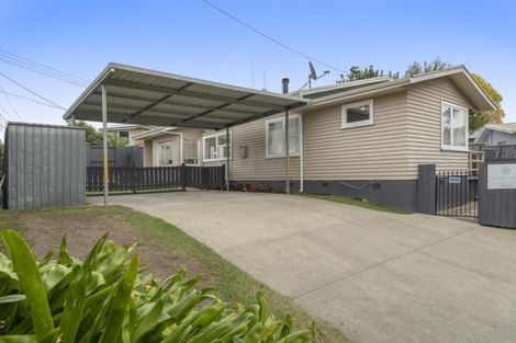 Photo of property in 2a Kaitemako Road, Welcome Bay, Tauranga, 3112