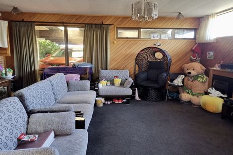 Photo of property in 3 Booralee Avenue, Botany Downs, Auckland, 2010
