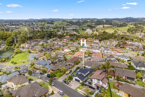 Photo of property in 86 San Marino Drive West, Henderson, Auckland, 0612