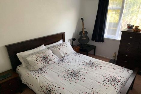 Photo of property in 2/91 Verran Road, Birkenhead, Auckland, 0626