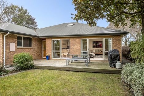 Photo of property in 2/50 Dunedin Street, Redwood, Christchurch, 8051