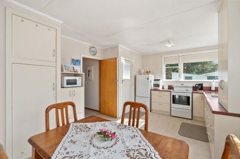 Photo of property in 9 Madden Place, Solway, Masterton, 5810