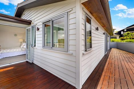 Photo of property in 20 Centennial Place, Campbells Bay, Auckland, 0630
