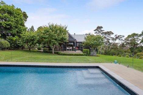 Photo of property in 7 Ngarahana Avenue, Paremoremo, Auckland, 0632