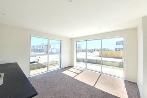 Photo of property in 10 Kapia Drive, Takanini, 2112