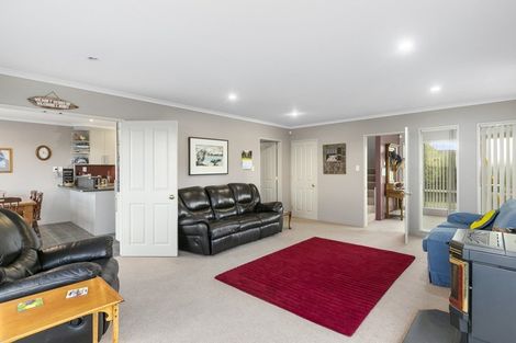 Photo of property in 17 Palmer Place, Taieri Beach, Taieri Mouth, 9091