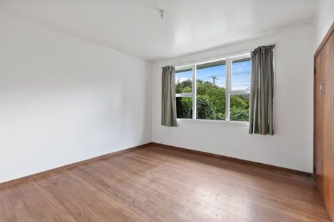 Photo of property in 44 Pine Avenue, Henderson, Auckland, 0612
