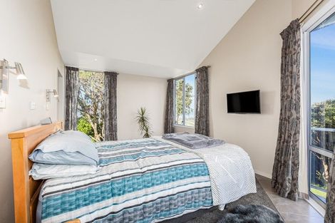 Photo of property in 73 Viewmont Drive, Harbour View, Lower Hutt, 5010