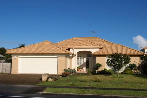 Photo of property in 85 Golfland Drive, Golflands, Auckland, 2013