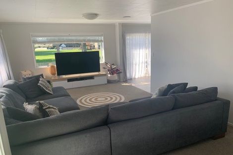 Photo of property in 18 Sheridan Crescent, Leamington, Cambridge, 3432