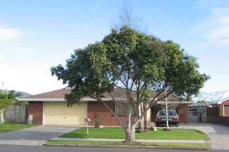 Photo of property in 162 Carnoustie Drive, Wattle Downs, Auckland, 2103