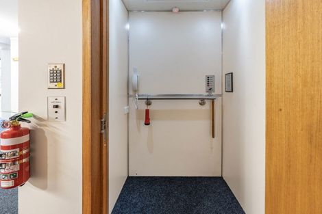 Photo of property in 2/21 Sunderlands Road, Half Moon Bay, Auckland, 2012