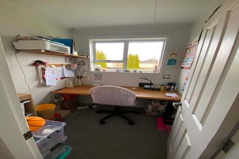 Photo of property in 176a Langdons Road, Northcote, Christchurch, 8052