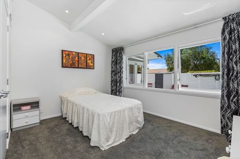 Photo of property in 210 Royal Road, Massey, Auckland, 0614