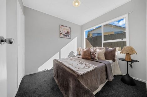 Photo of property in 52 Keegan Drive, Massey, Auckland, 0614