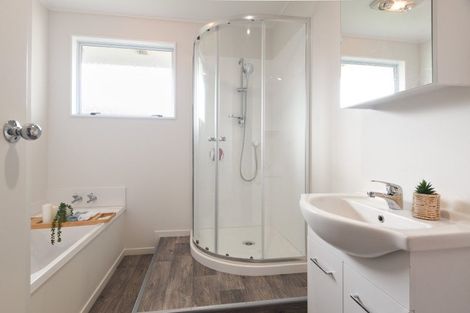 Photo of property in 43 Blomfield Street, Pukehangi, Rotorua, 3015