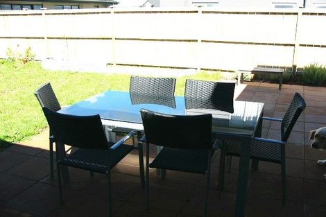 Photo of property in 23 Stranraer Crescent, Wattle Downs, Auckland, 2103