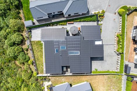 Photo of property in 55 Queen Charlotte Drive, Aotea, Porirua, 5024