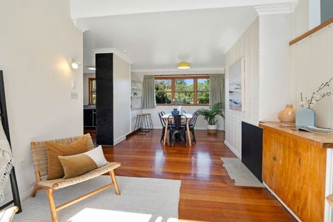 Photo of property in 104 Atawhai Road, Fitzherbert, Palmerston North, 4410