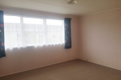 Photo of property in 156 Centreway Road, Orewa, 0931