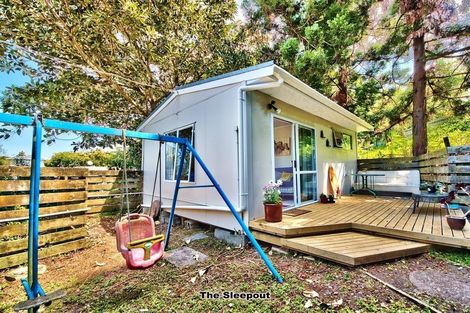 Photo of property in 54a West Coast Road, Glen Eden, Auckland, 0602