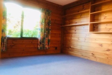 Photo of property in 76 Seaview Road, Paremata, Porirua, 5024