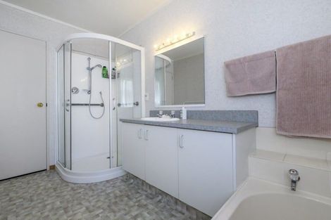 Photo of property in 1392b Cameron Road, Greerton, Tauranga, 3112