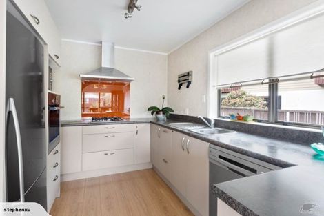 Photo of property in 7 Kallista Place, Browns Bay, Auckland, 0630