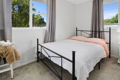 Photo of property in 1/46 Weatherly Road, Torbay, Auckland, 0630